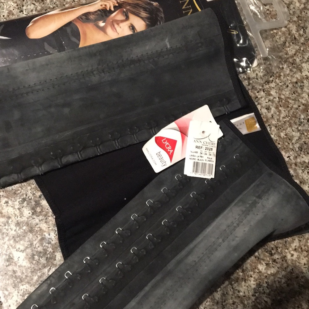 Ann Chery waist trimmer